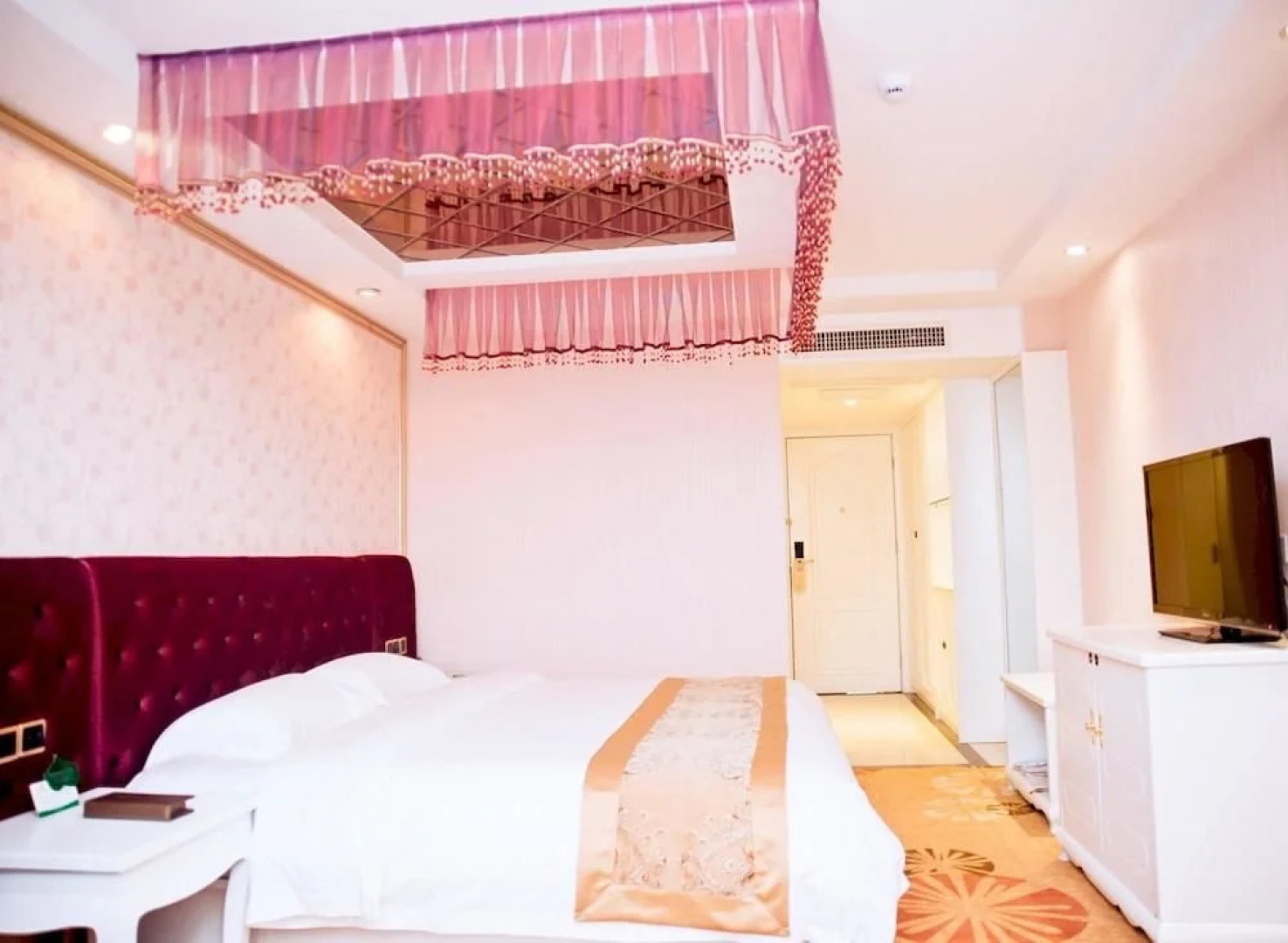 Yuanyang International Hotel