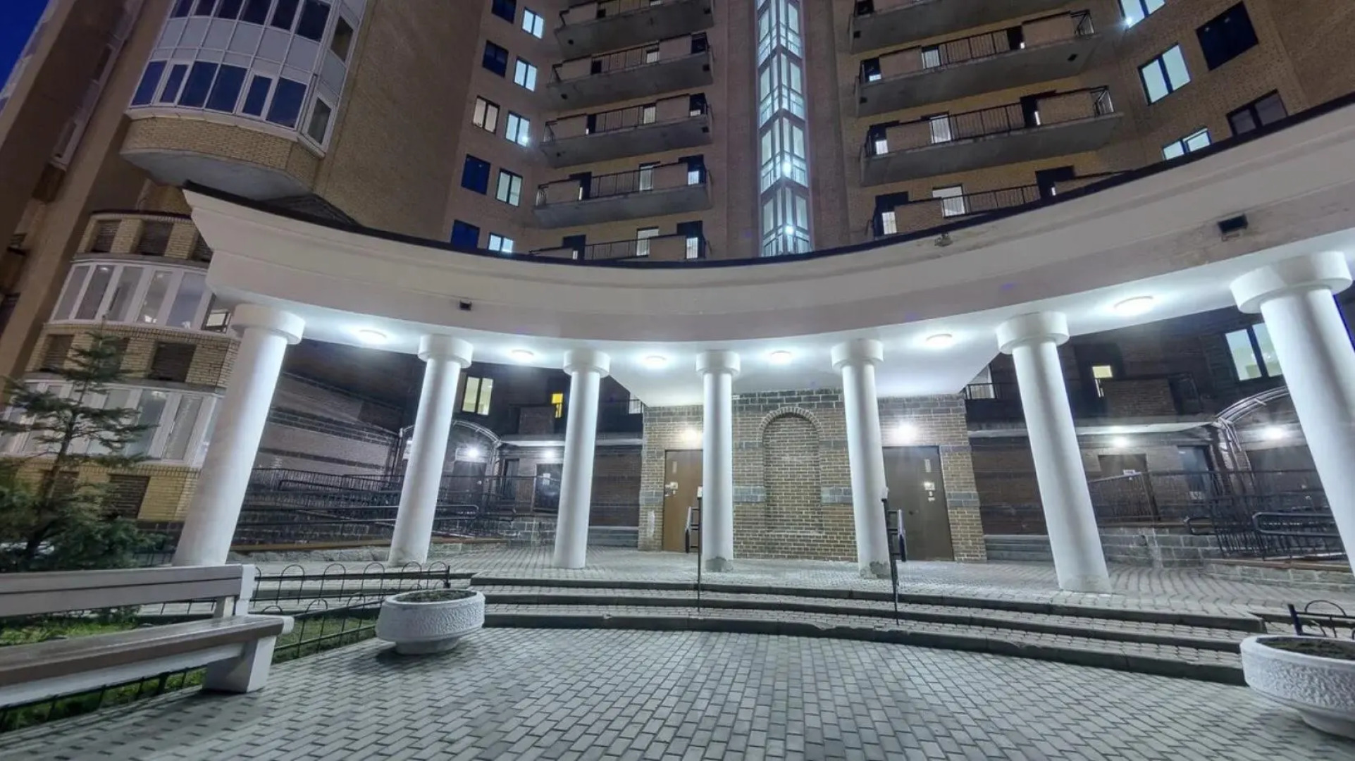 Питерские каникулы на улице Глухая Зеленина