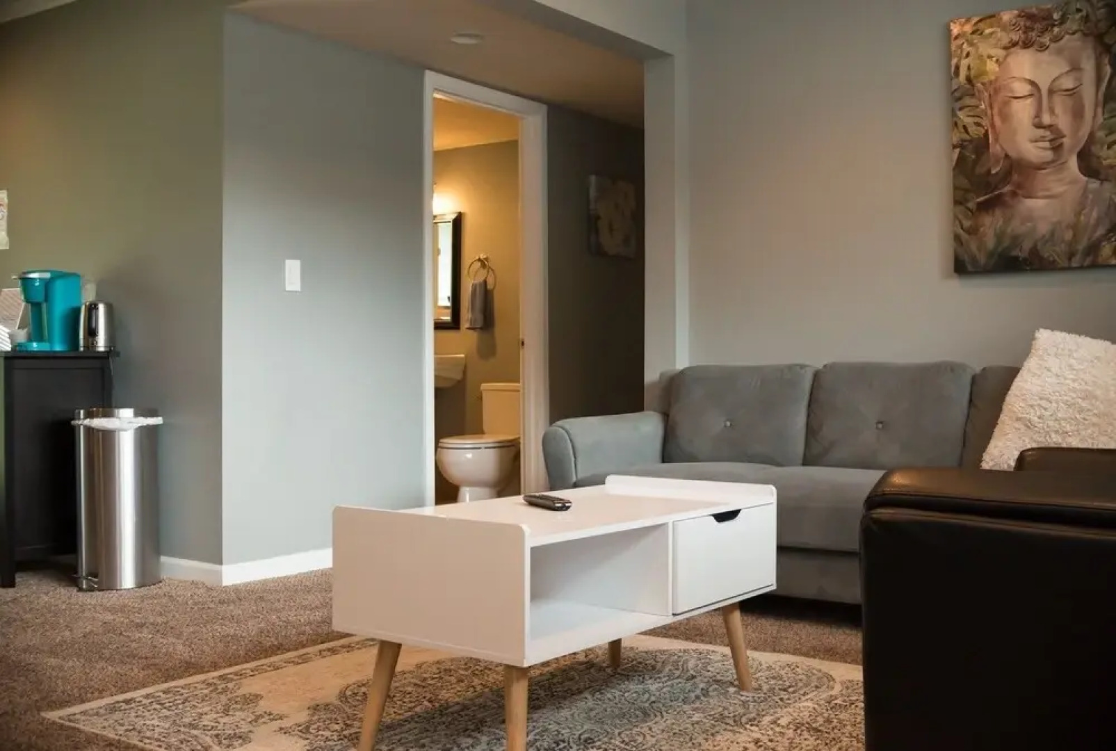 Happy Day Express 5 Bd Mid Century Home!