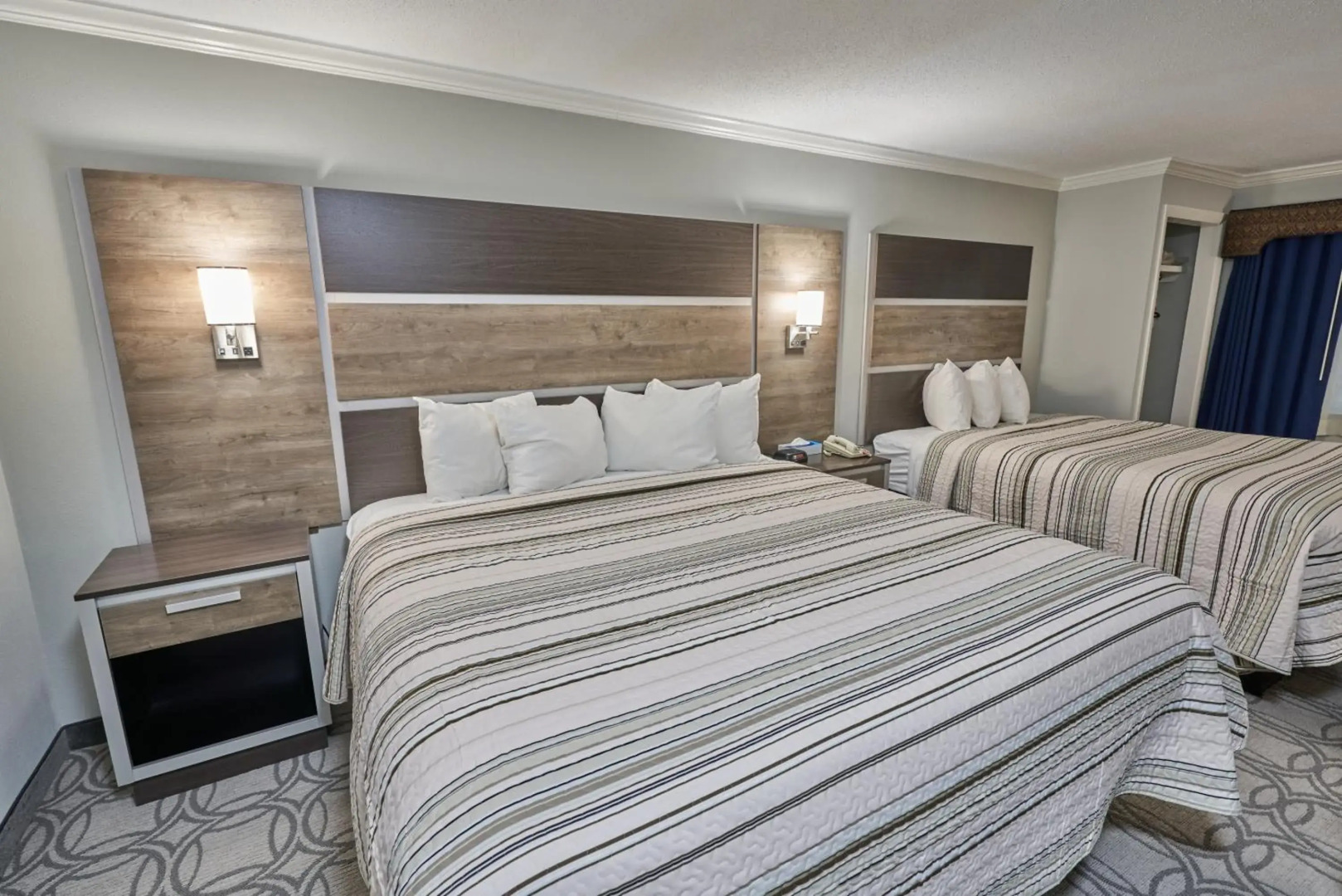 Ambassador Inn & Suites