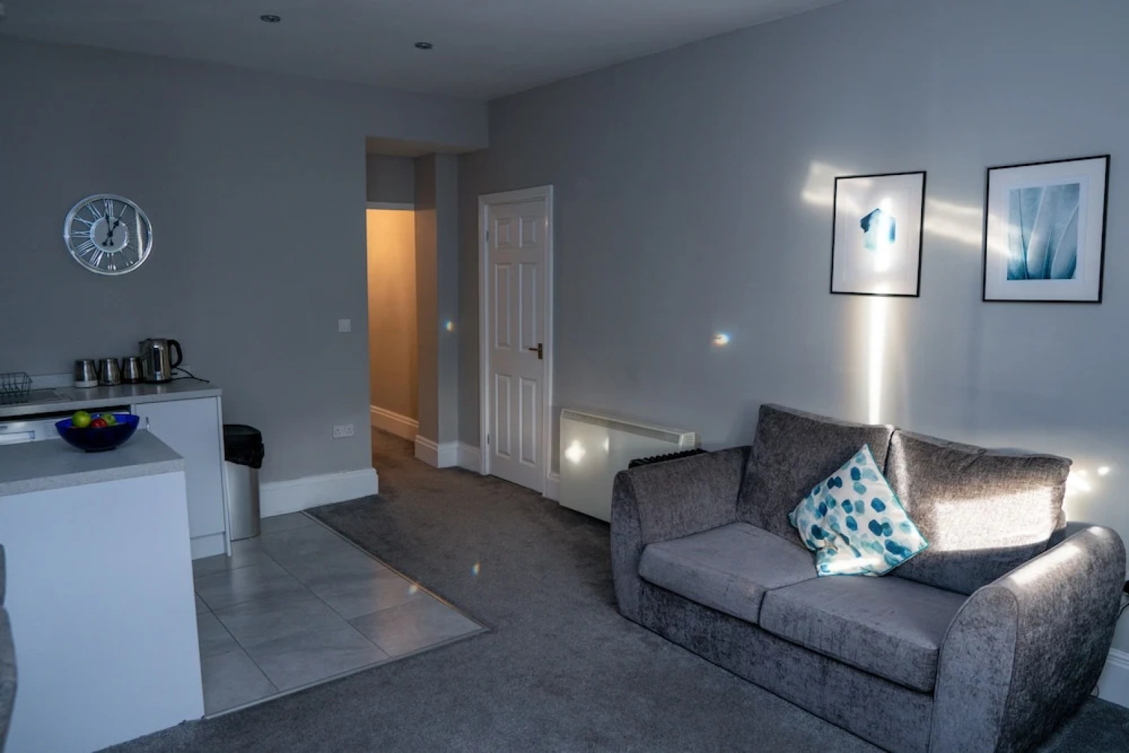 The White House Apartments