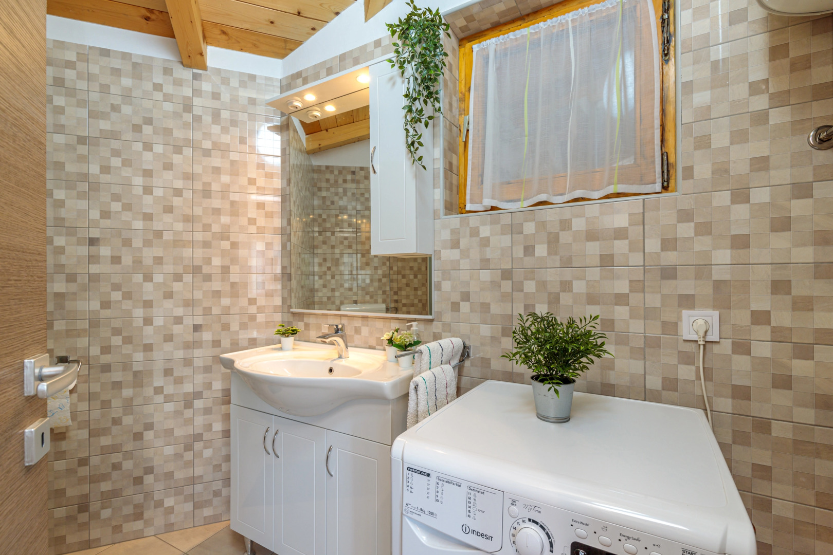 Pool & Spa House Betiga 2