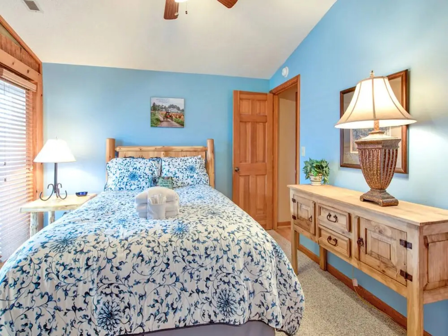 Resting Bears - Three Bedroom Cabin