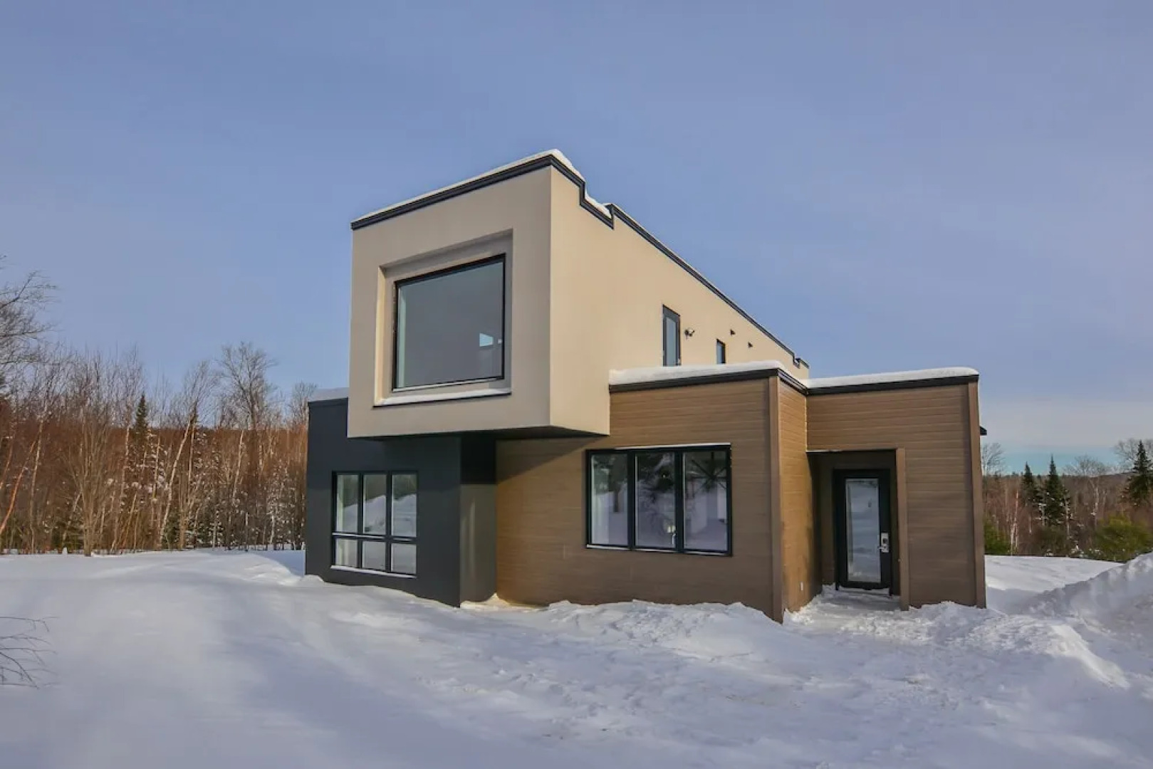 Le Rocher Mountain Rendez-vous Mont-Trem