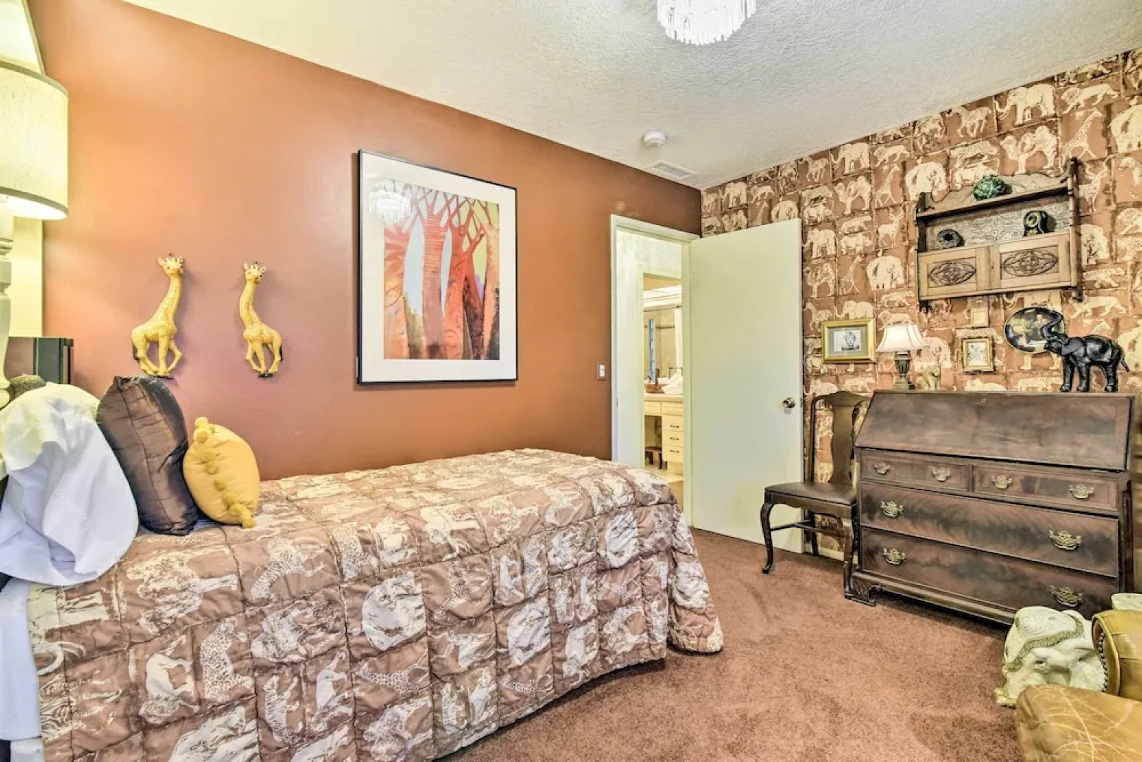 Spacious Hillsboro Home ~ 18 Mi to Portland!