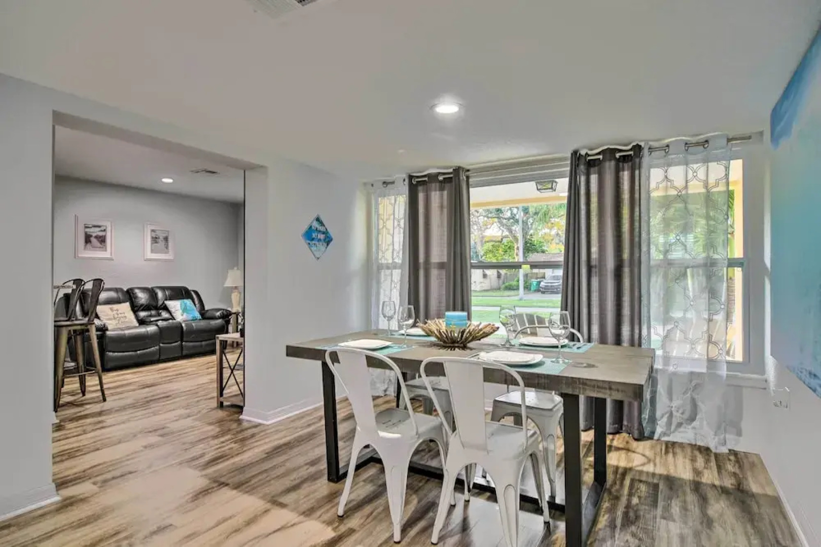 Sunny Seminole Home: Grill, Fire Pit & Fenced Yard