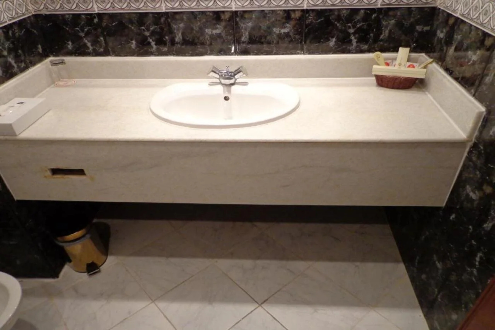 Bahrain Carlton Hotel