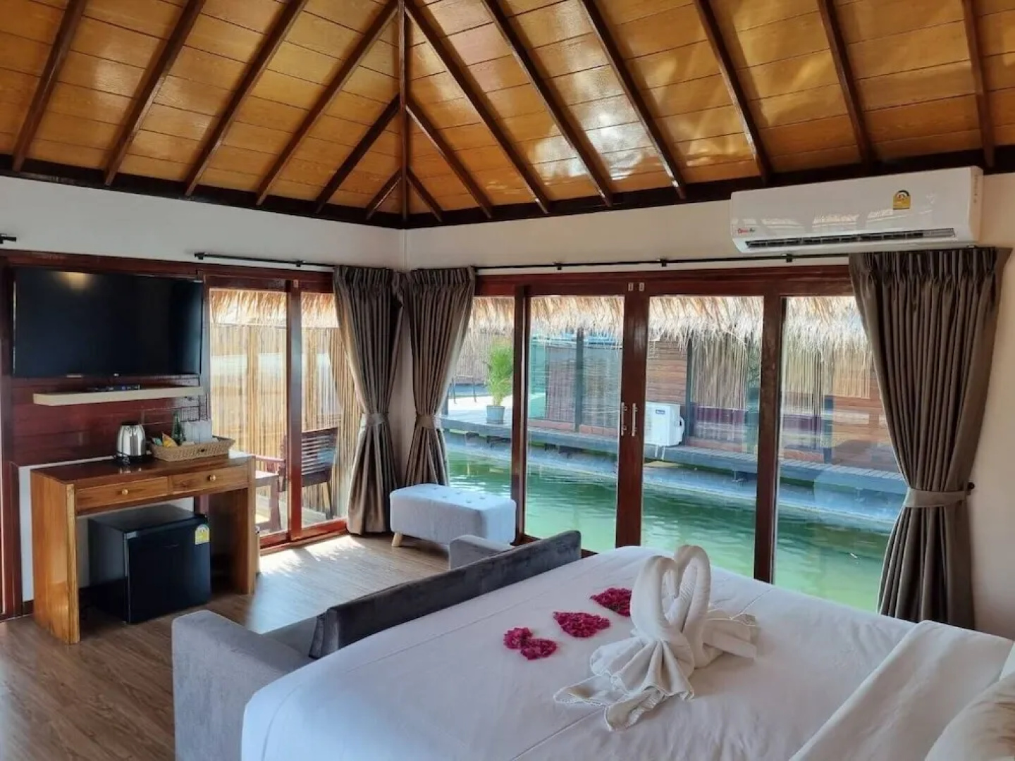 Ruknam Resort