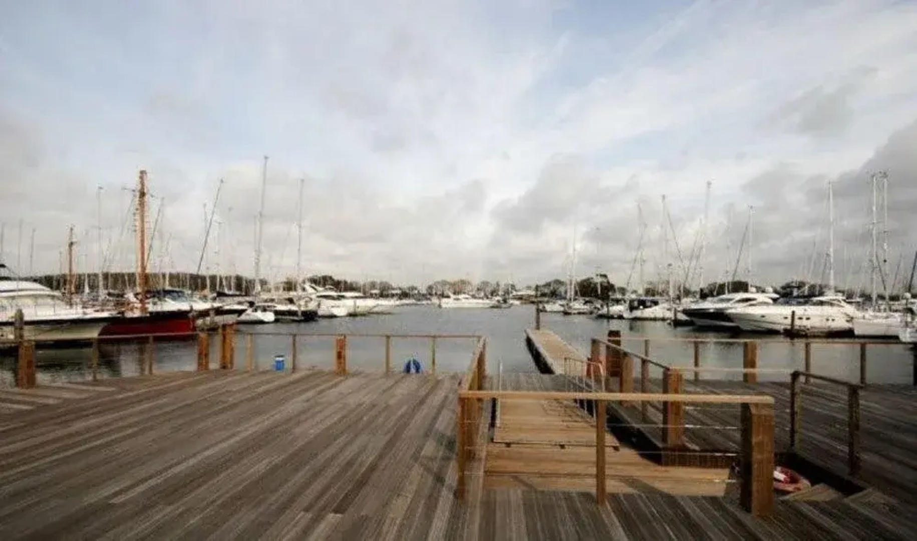 Seaview Holidays - Salterns Village