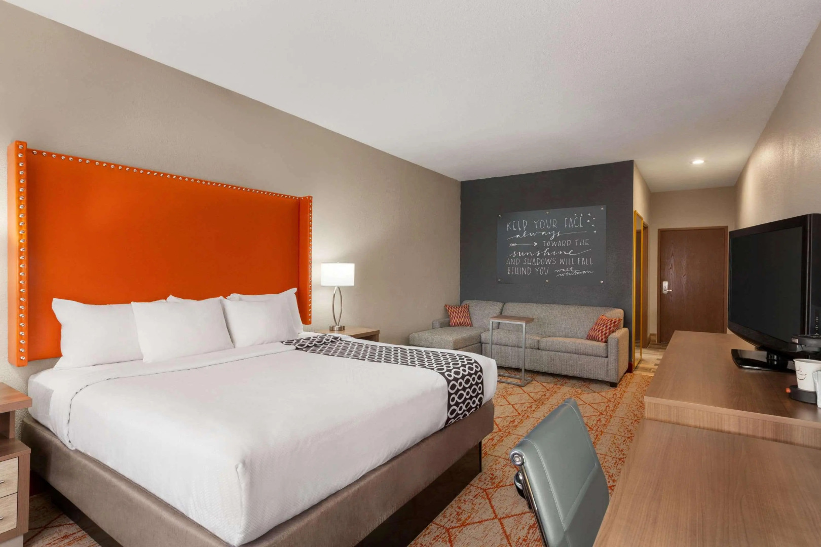 La Quinta Inn & Suites by Wyndham Lackawanna