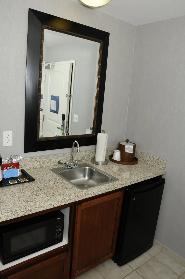 Hampton Inn & Suites Redding