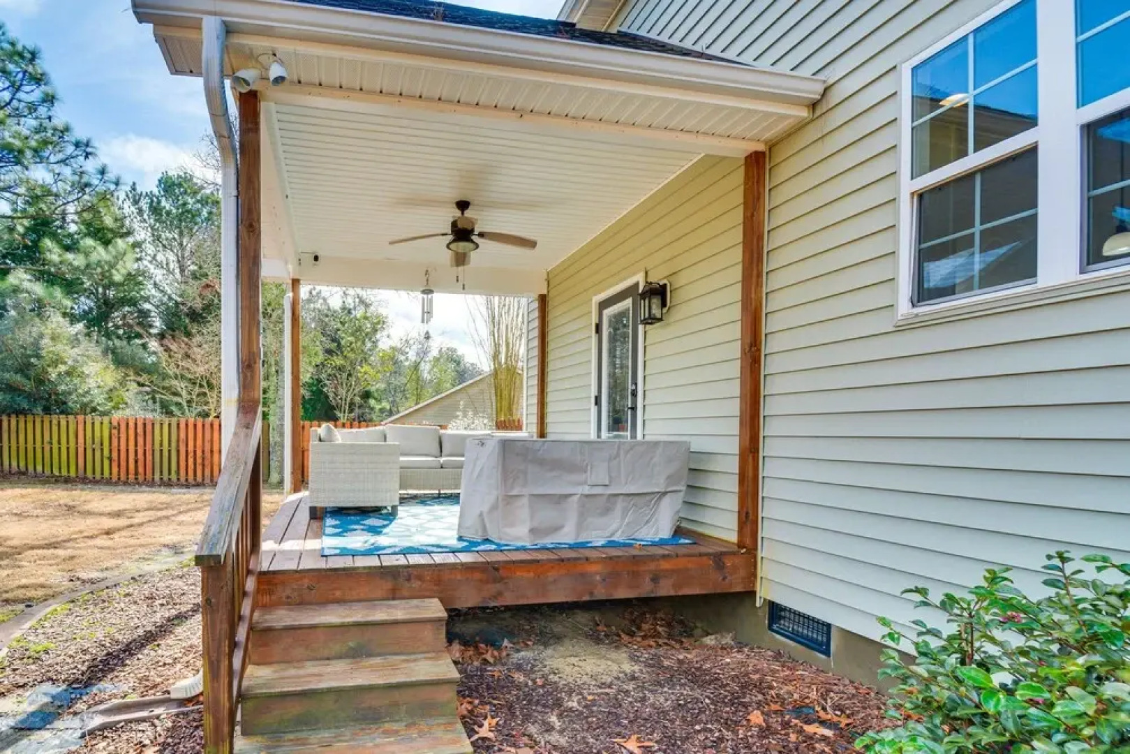 Spacious Home w/ Fireplace - Near Pinehurst Golf!