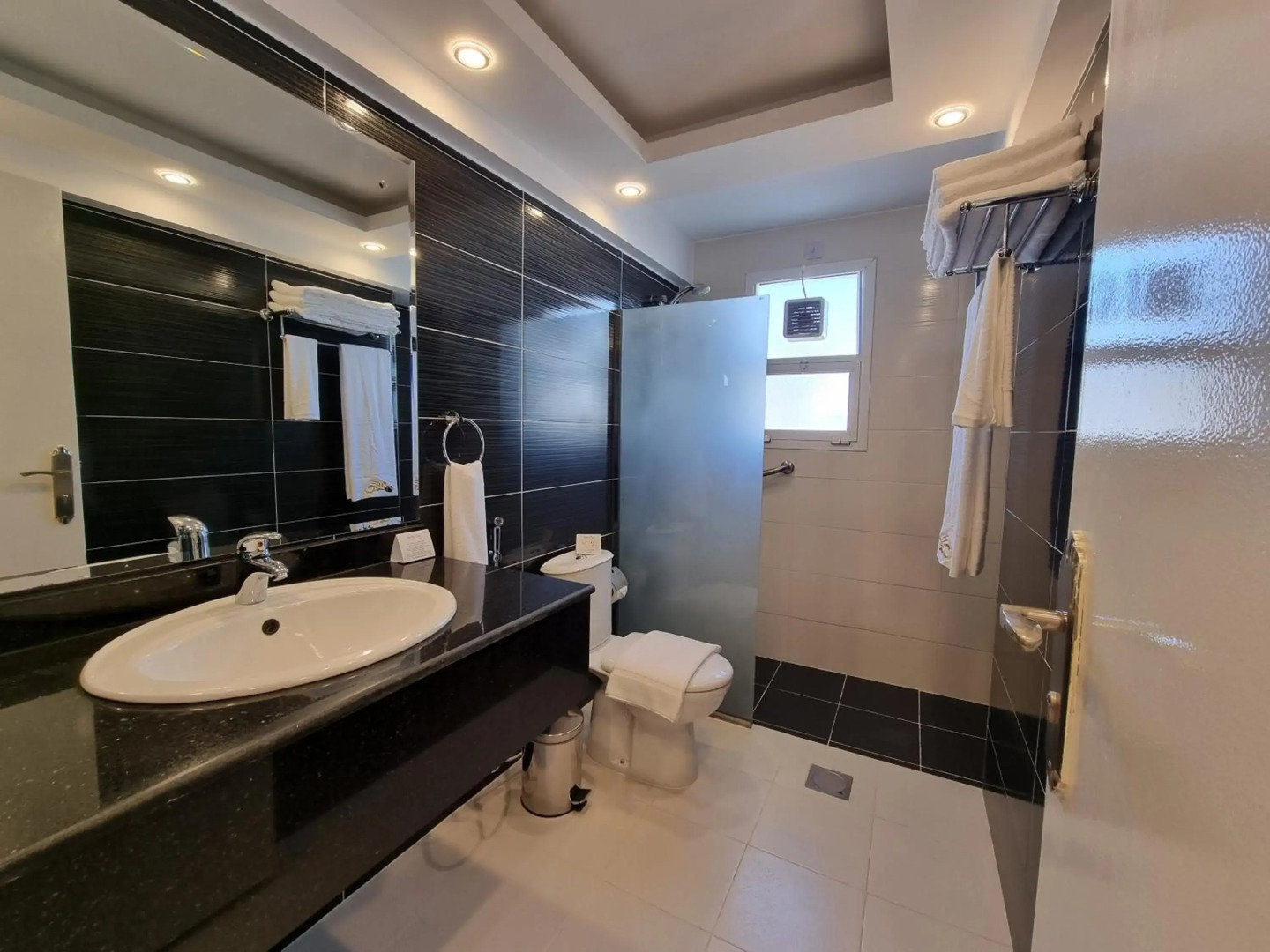 Holiday Beach Resort