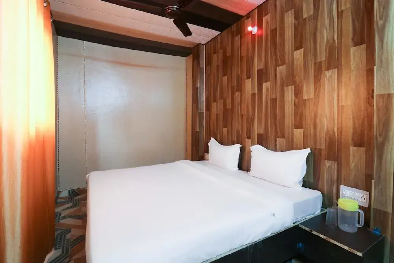 SPOT ON 49126 Silent Valley Appartments