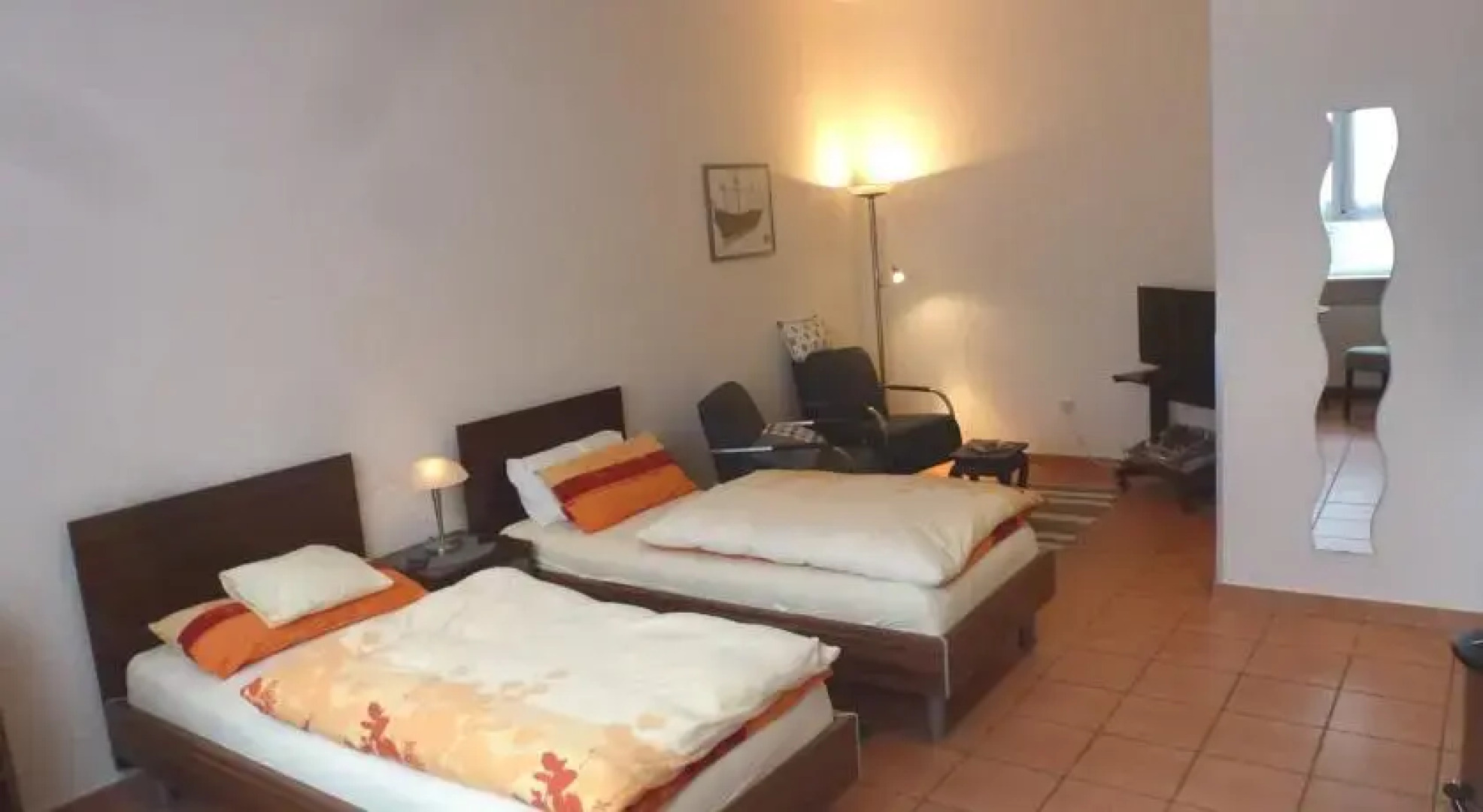 Häusser Apartment+Zimmer