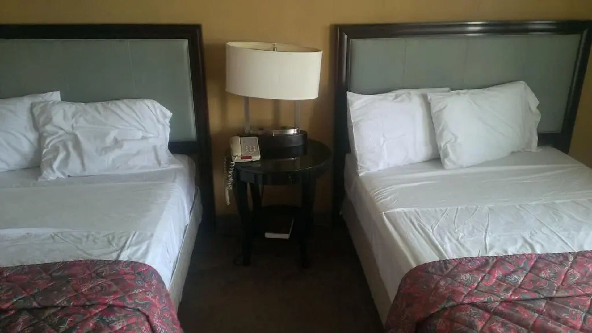 Naugatuck Motor Lodge