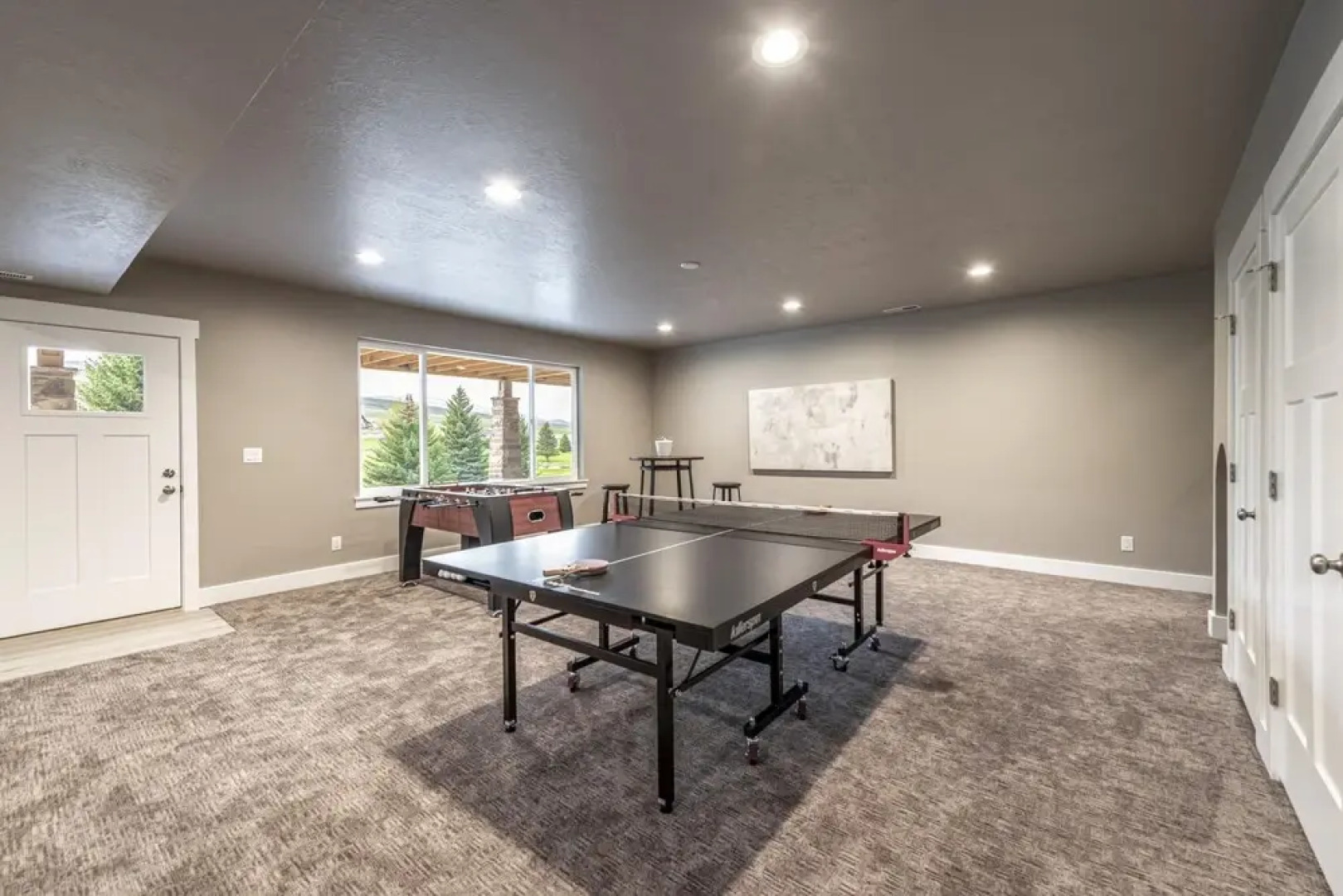 Beautiful Parade Home Overlooking Bear Lake Golf Course and Bear Lake - Sleep 34