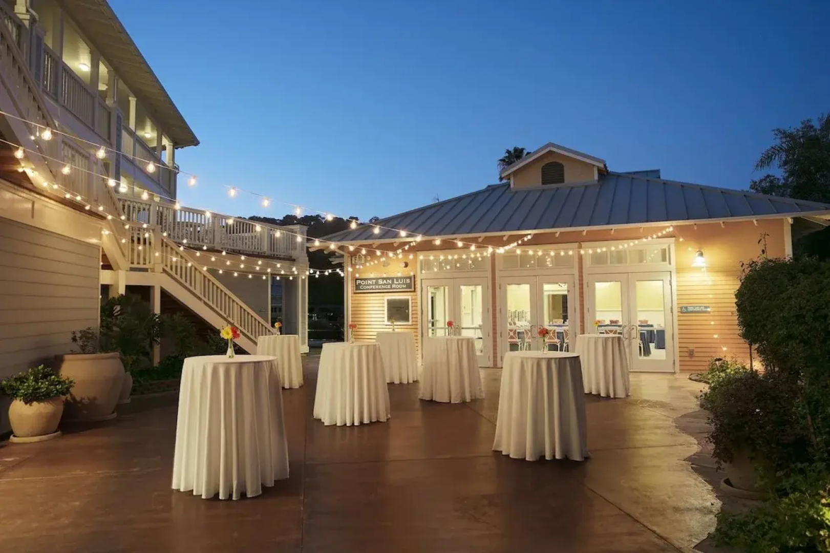 Avila Lighthouse Suites
