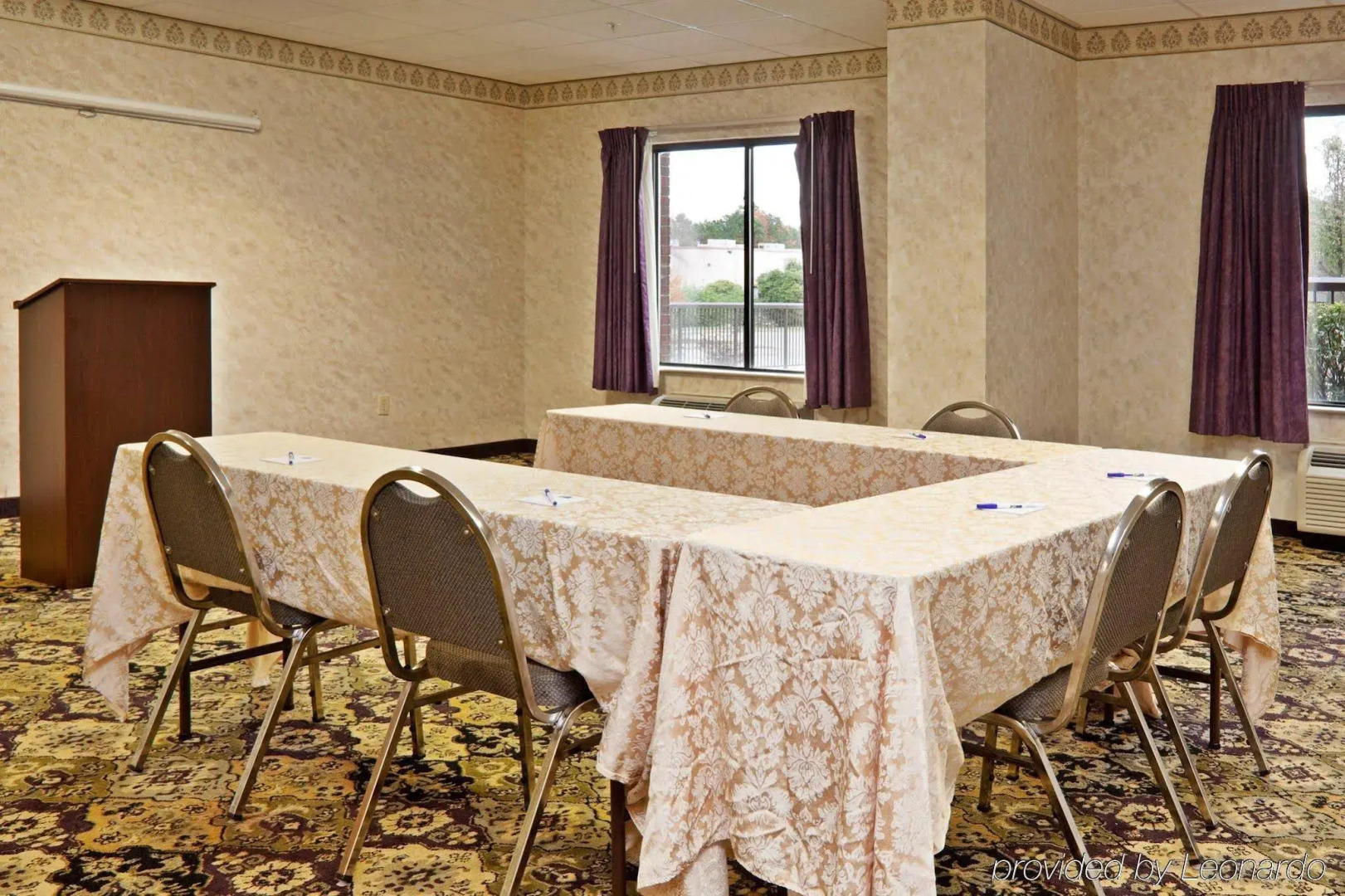 Holiday Inn Express & Suites Wilson-Downtown by IHG