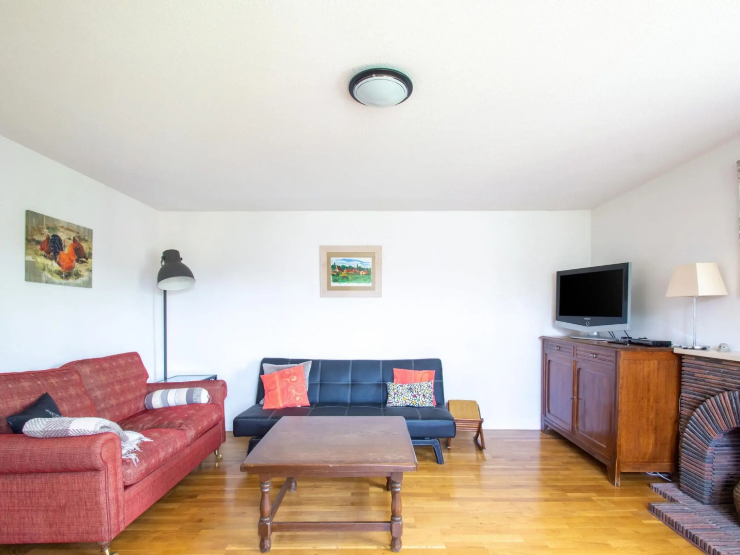 Beautiful Holiday Home in Hérisson with Private Garden