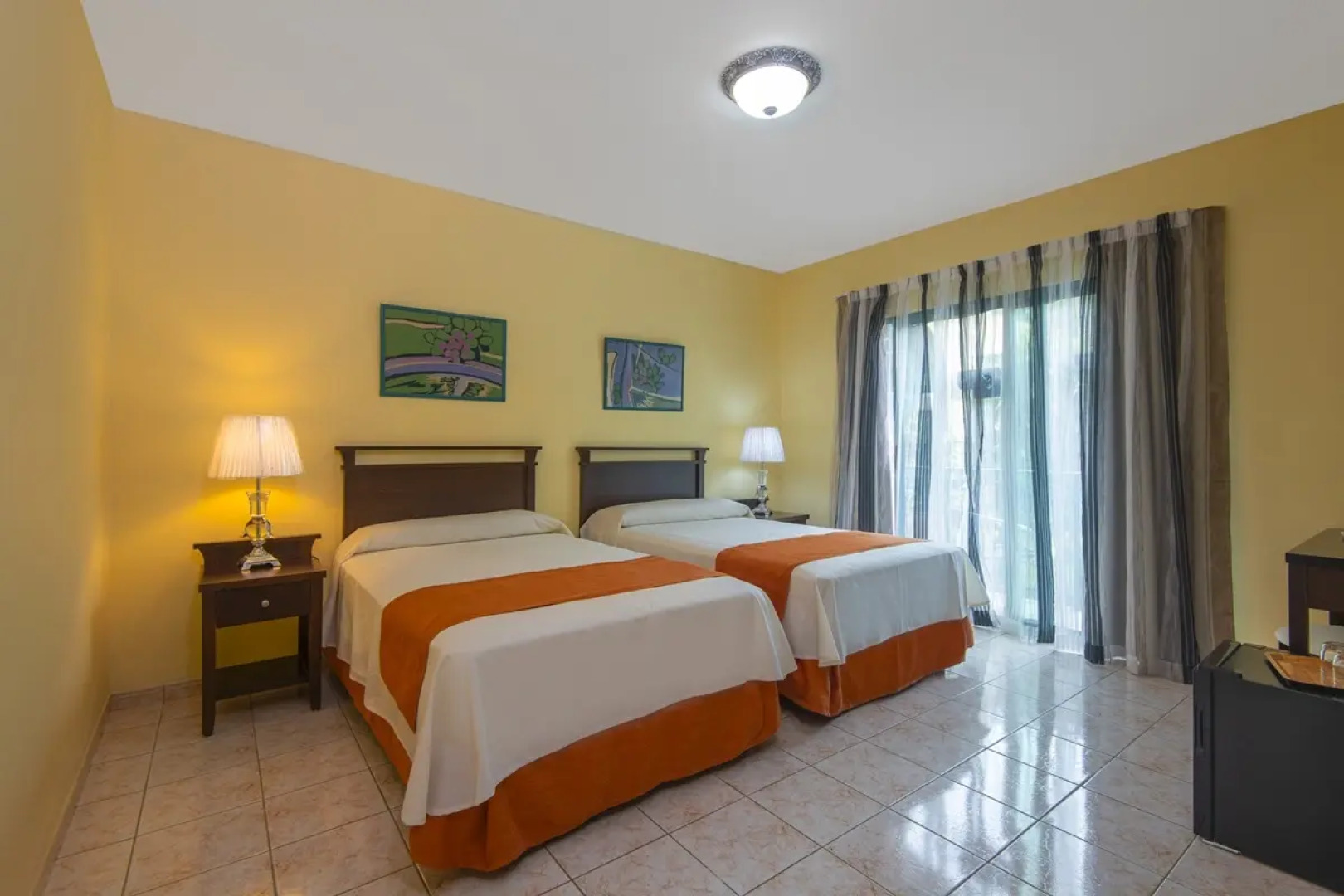 Islazul Los Delfines