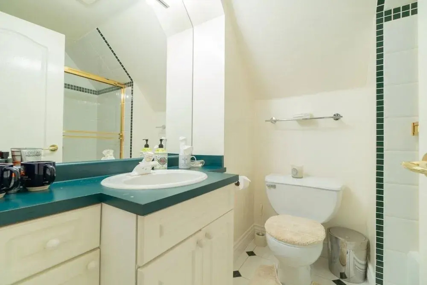 Cedar Manor Bed and Breakfast