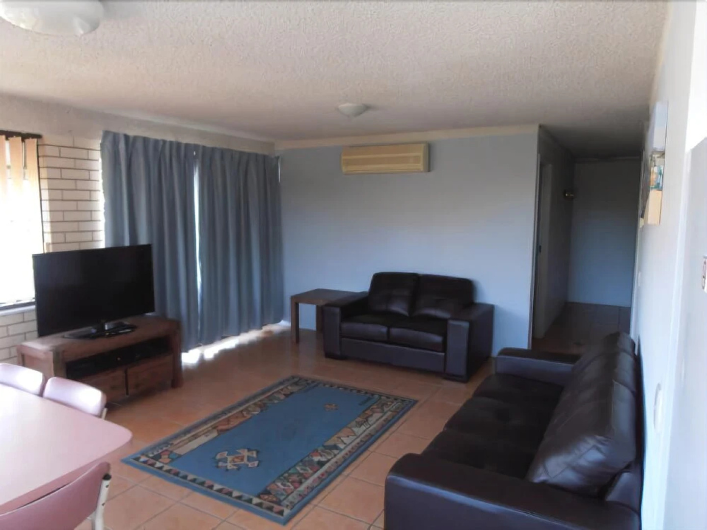 Beachside Court Holiday Apartments