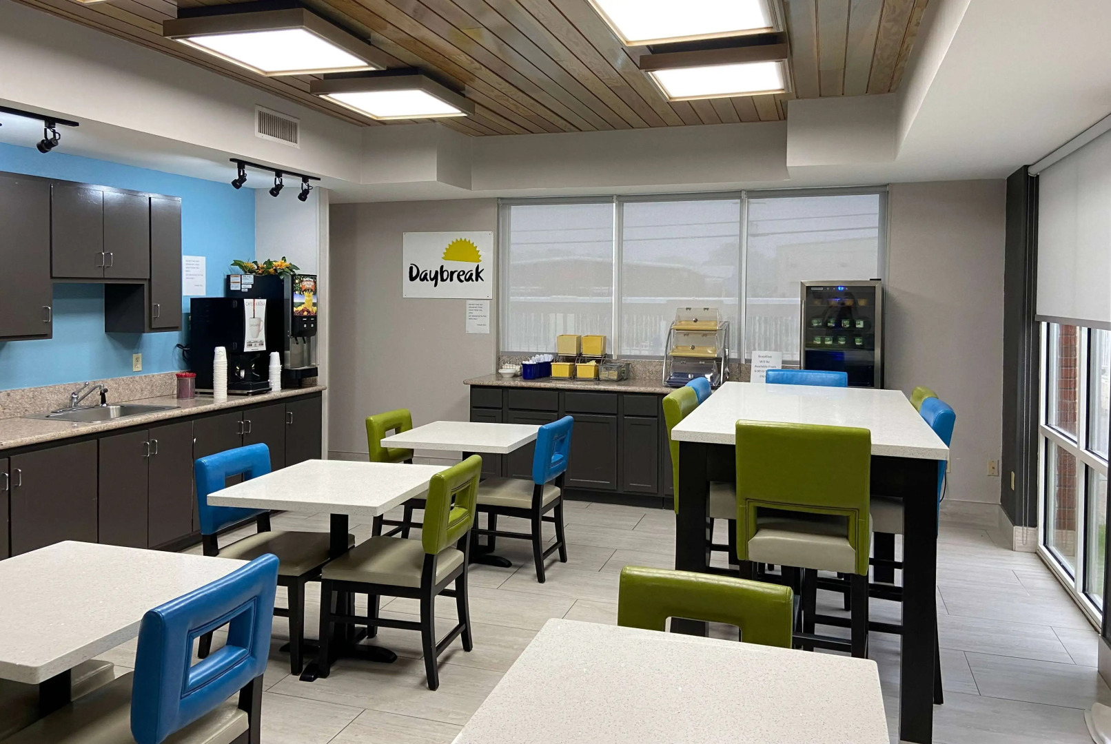 Days Inn & Suites by Wyndham Ridgeland