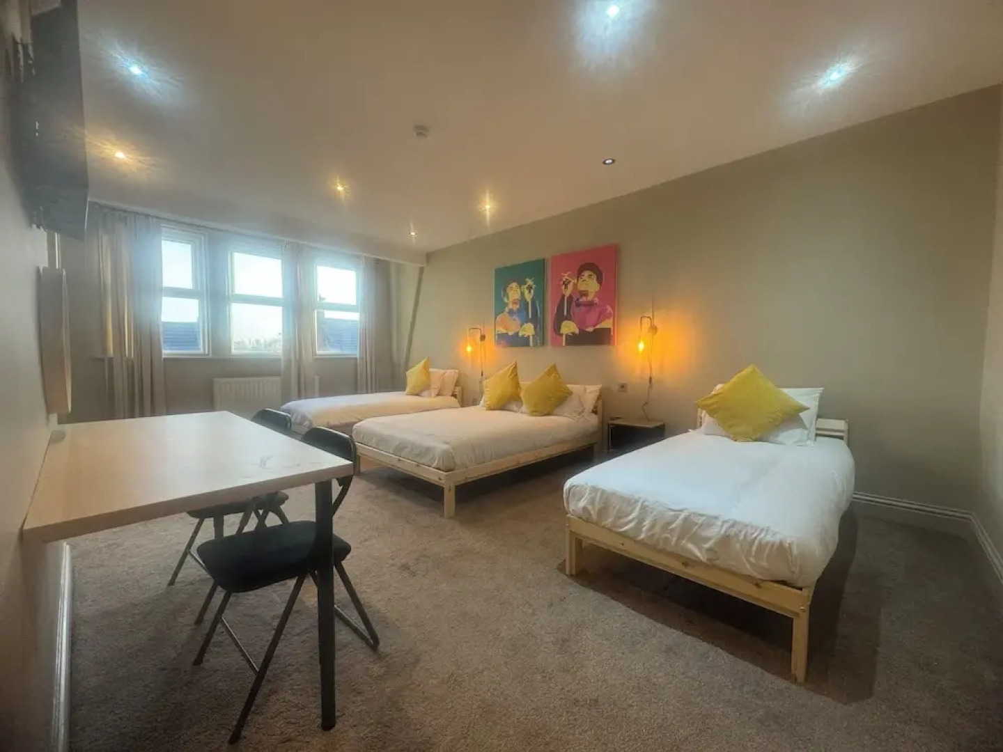 Wasters Arts Bar Hotel