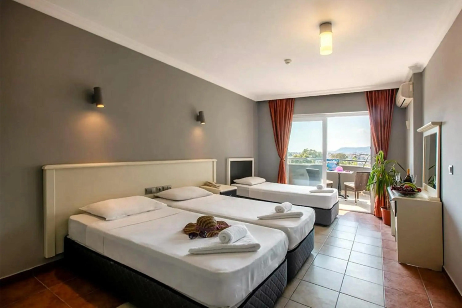 Sunny Hill Alya Hotel