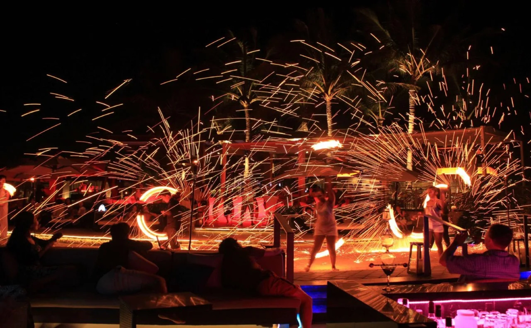 Crimson Resort and Spa Mactan