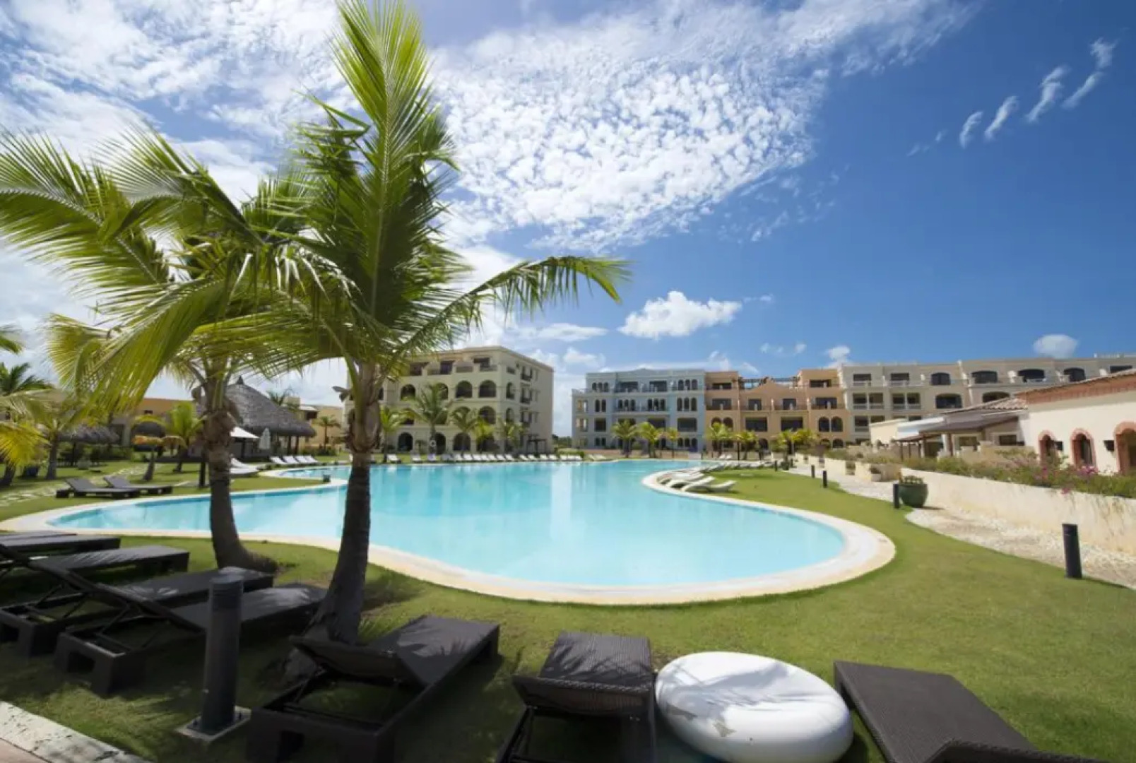 Курорт Tan Resorts Marina Cap Cana