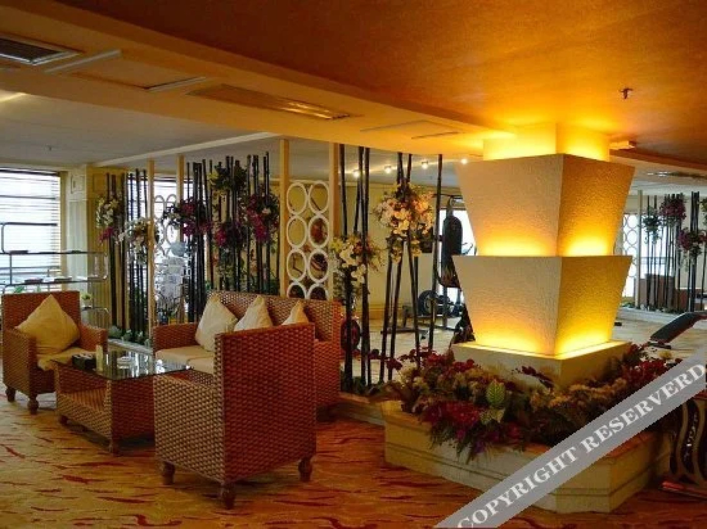 Xiangyang Oriental Hawaii Holiday Hotel