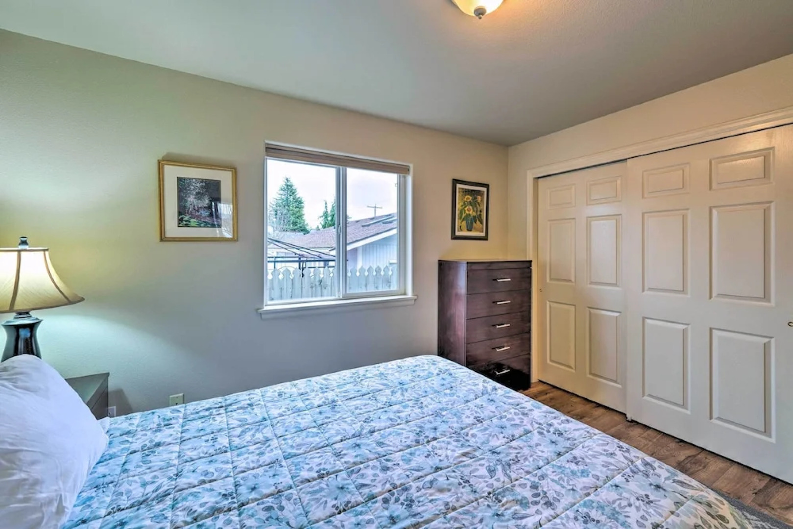 Anacortes Condo - Walk to Town, Marina, + Bay!