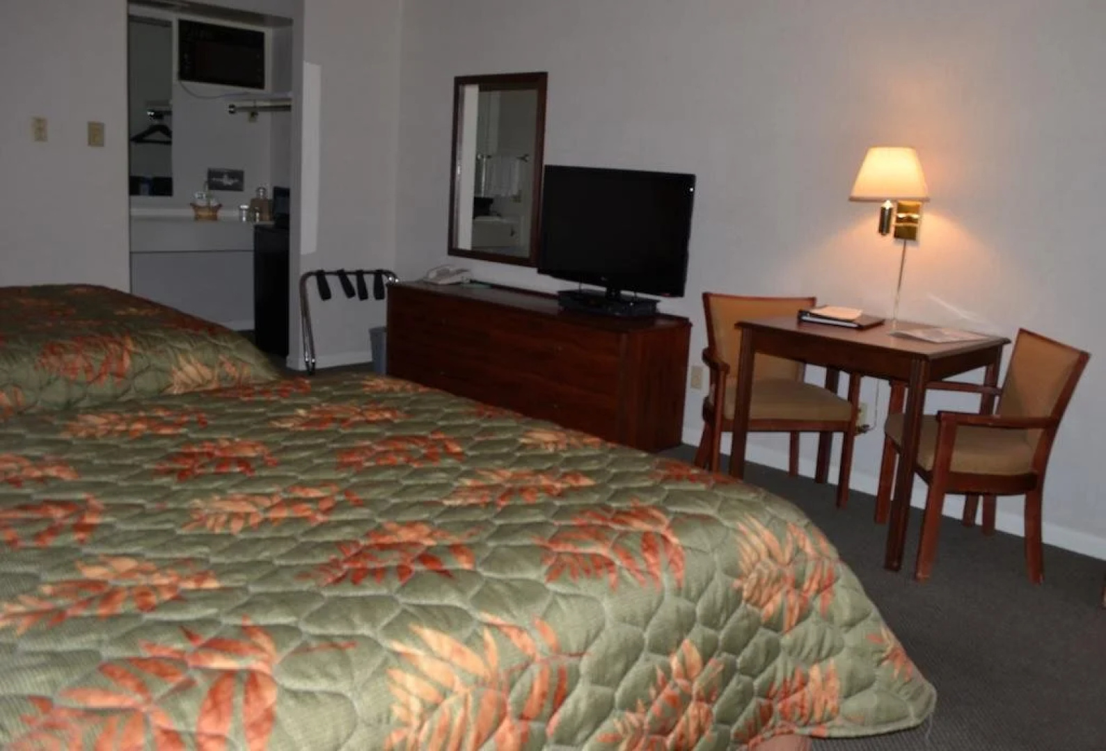 Airport Inn