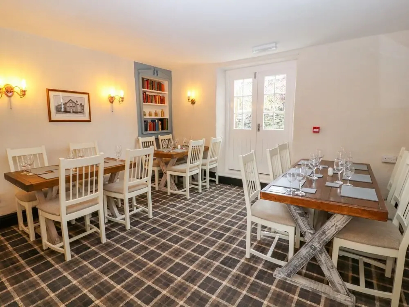 Blue Lion Hotel Apartment