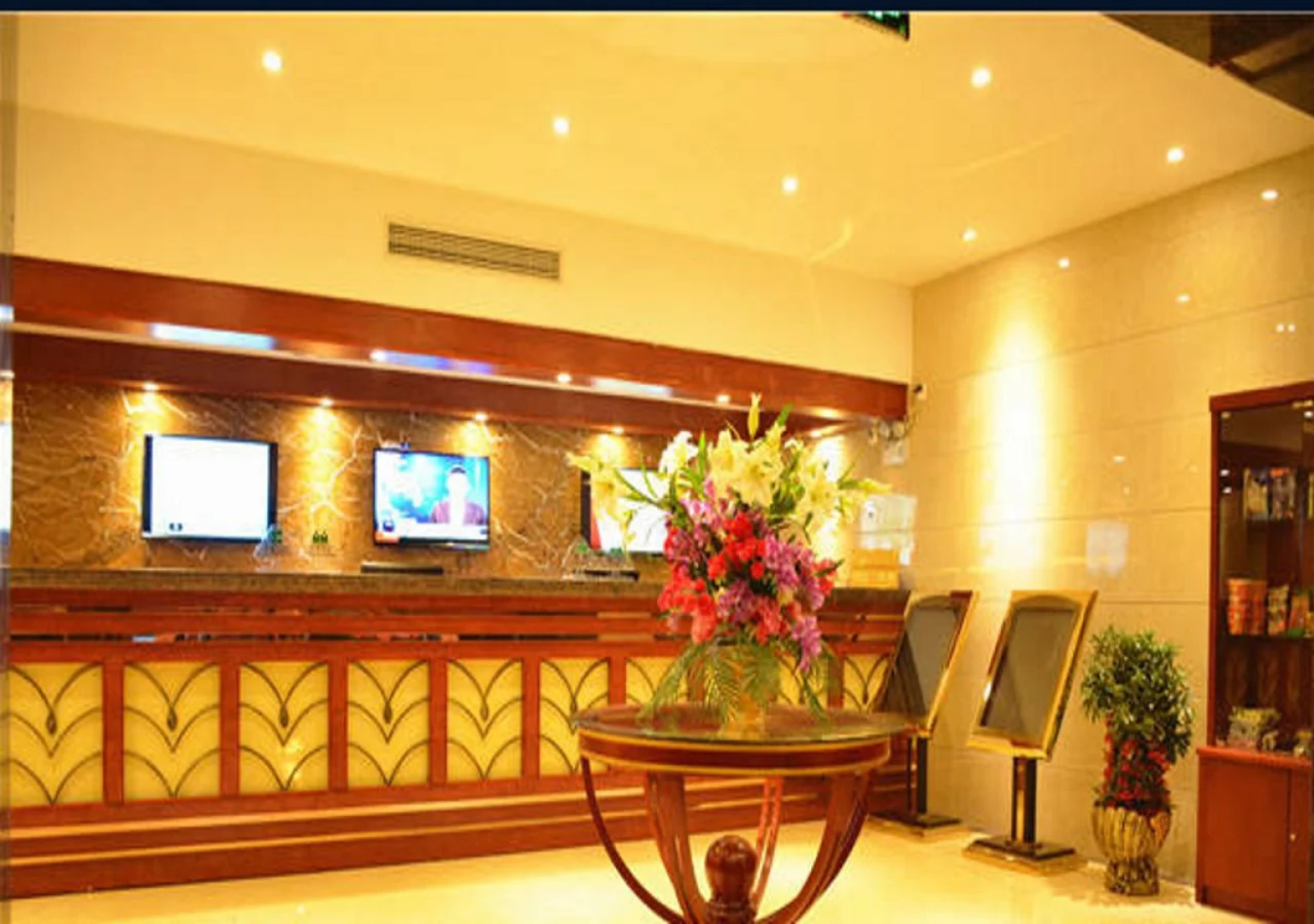 GreenTree Inn Yan an Luochuan Fuqian Street Express Hotel