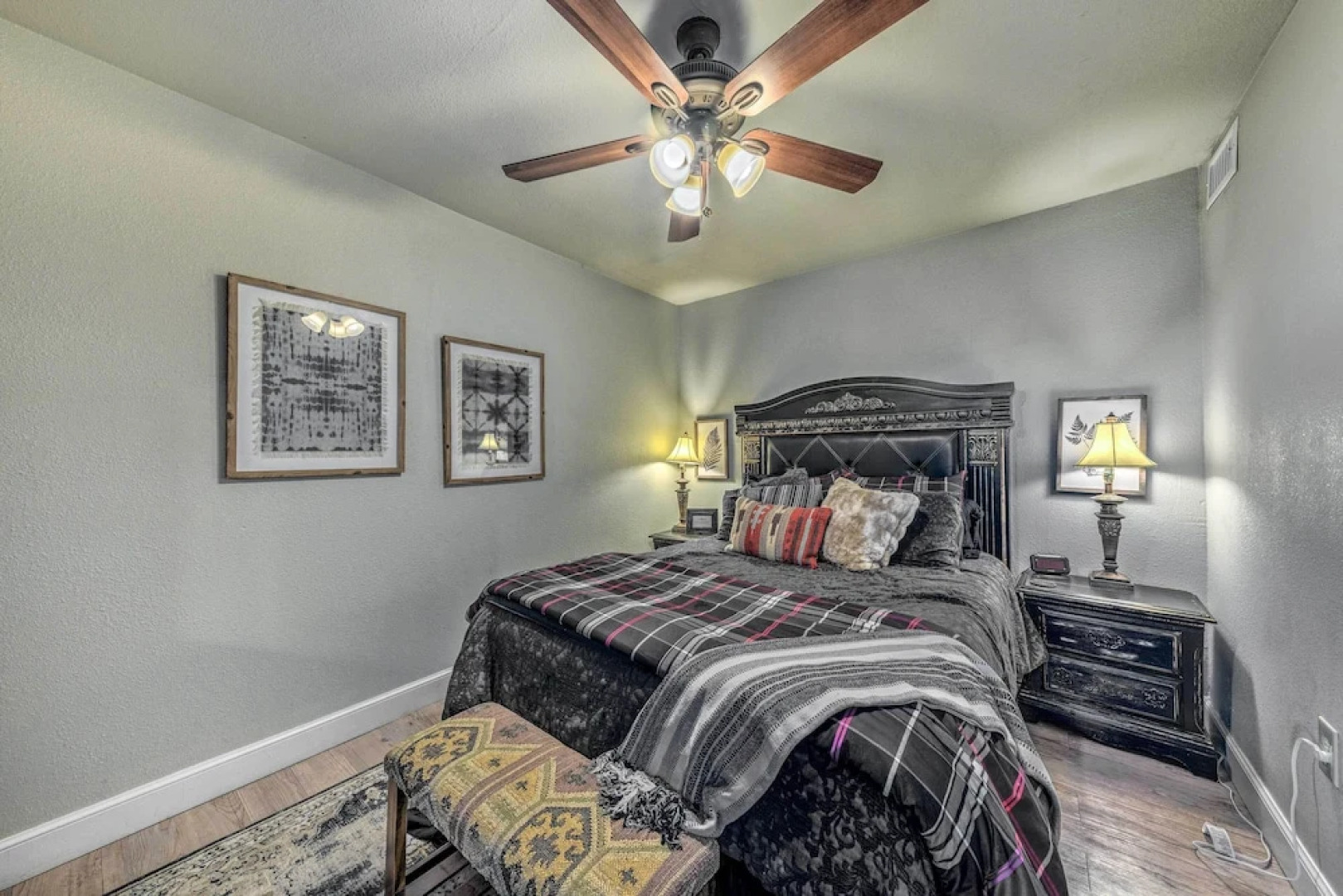 Serene Alto Cabin w/ Mountain Views & Fire Pit!