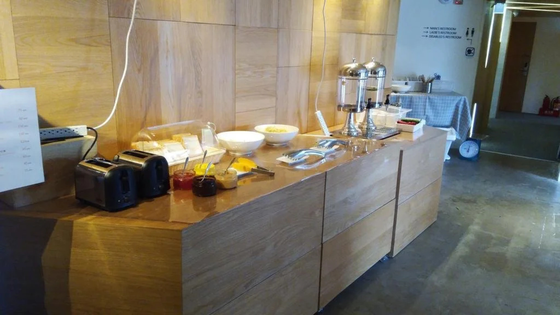 Muiu Inn Capsule Hotel