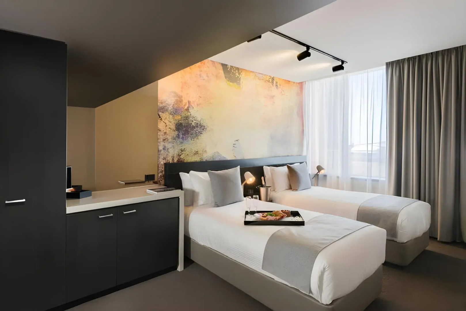 Kennigo Hotel Brisbane, Independent Collection by EVT