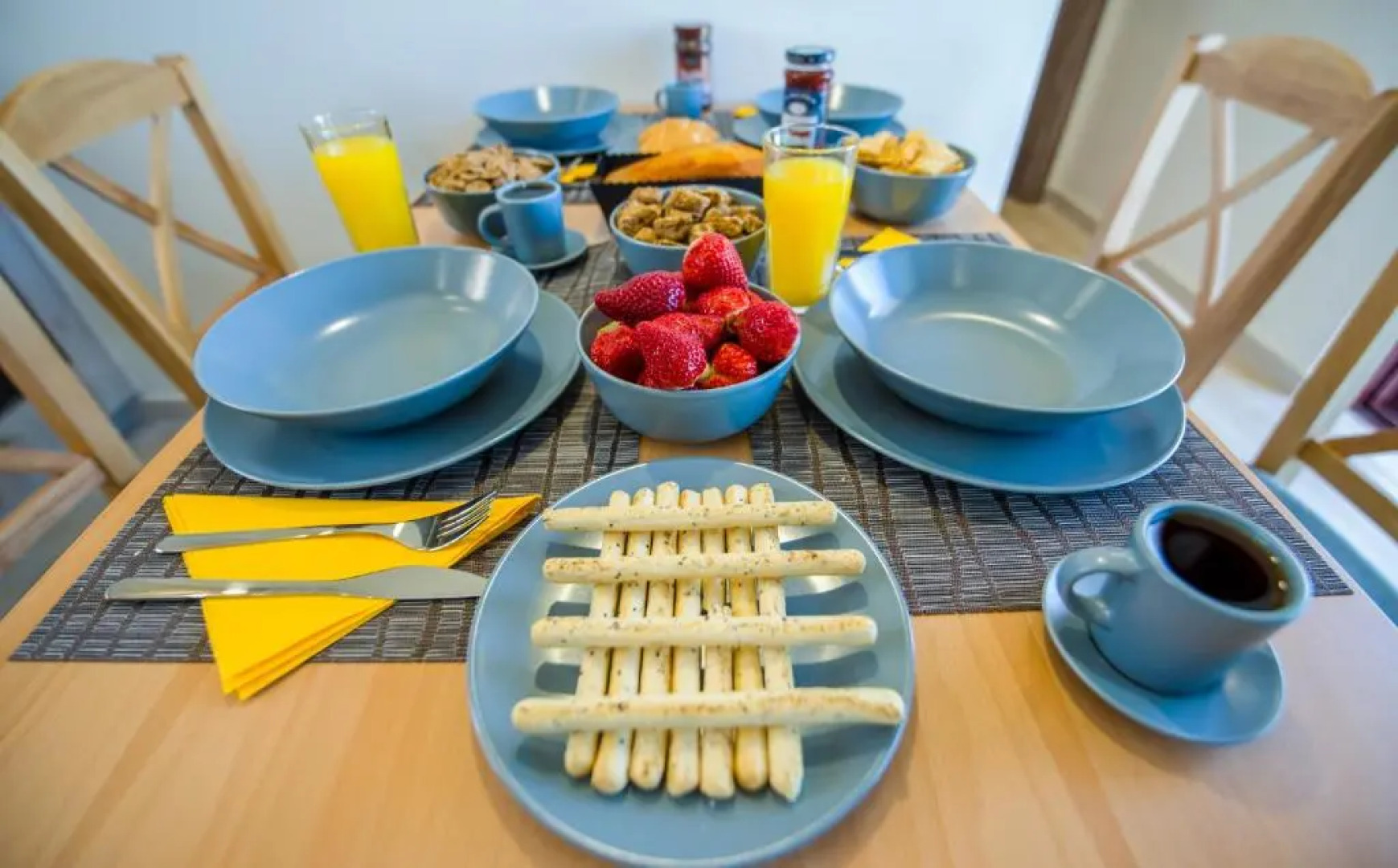 PhenΩmena Apartments