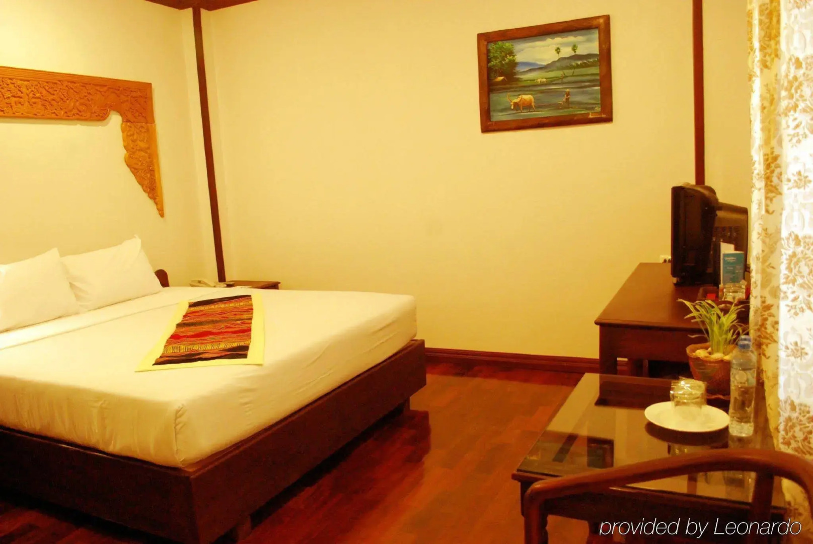 Sengtawan Riverside Hotel