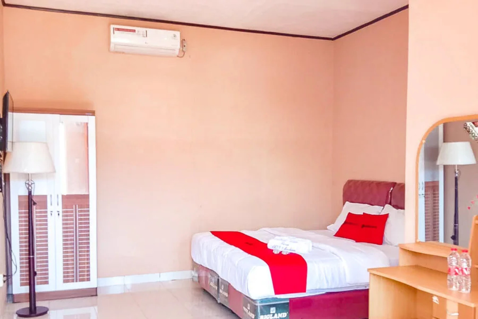 RedDoorz near Reremi Pemancar Manokwari