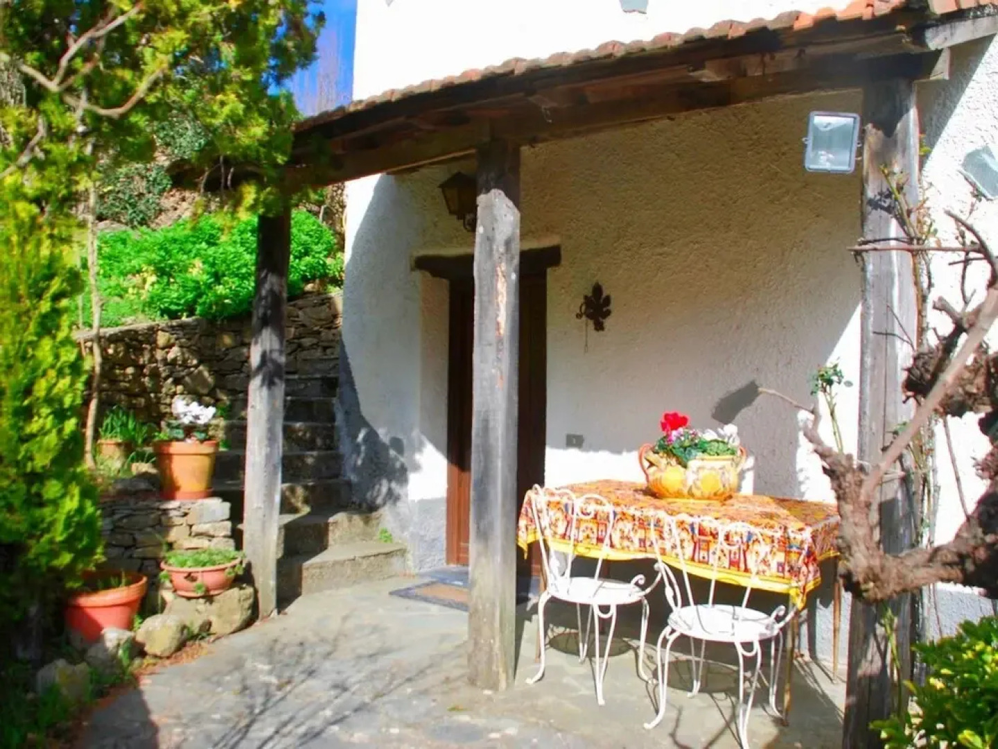 Rustic Home in the Countryside for a Holiday Full of Relaxation and Privacy