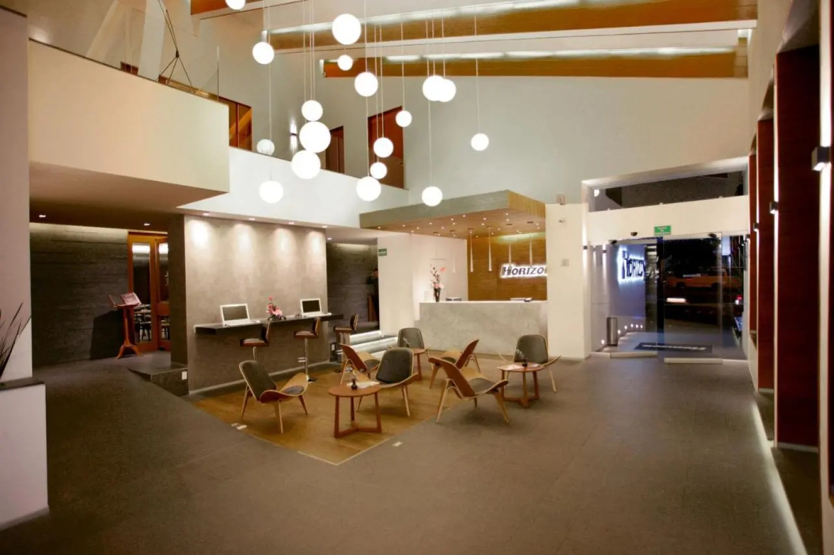 Hotel Horizon and Convention Center