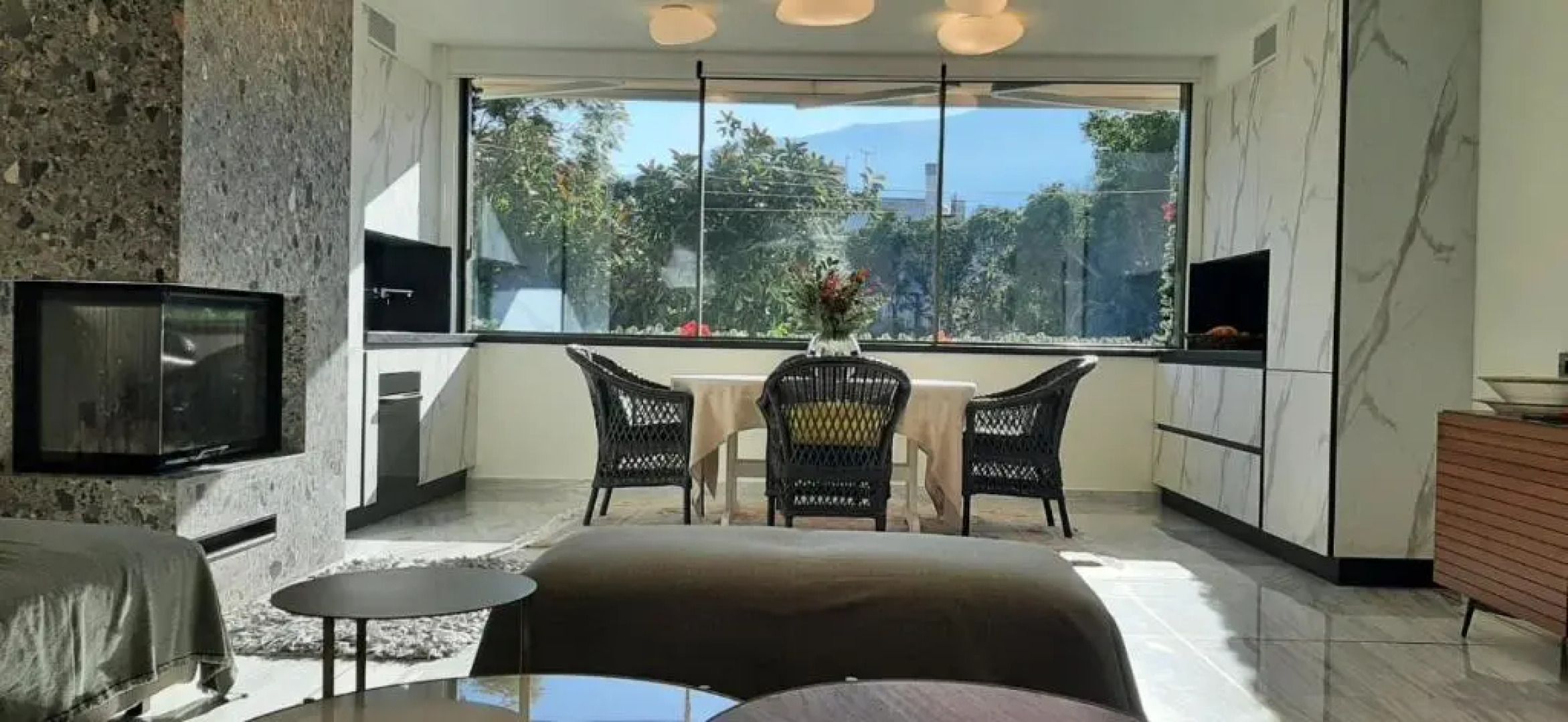 Sandy's Superior Suite