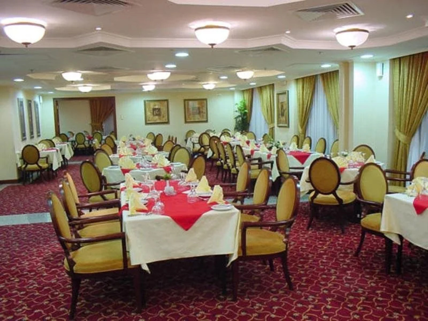 Al Ansar Diamond Hotel