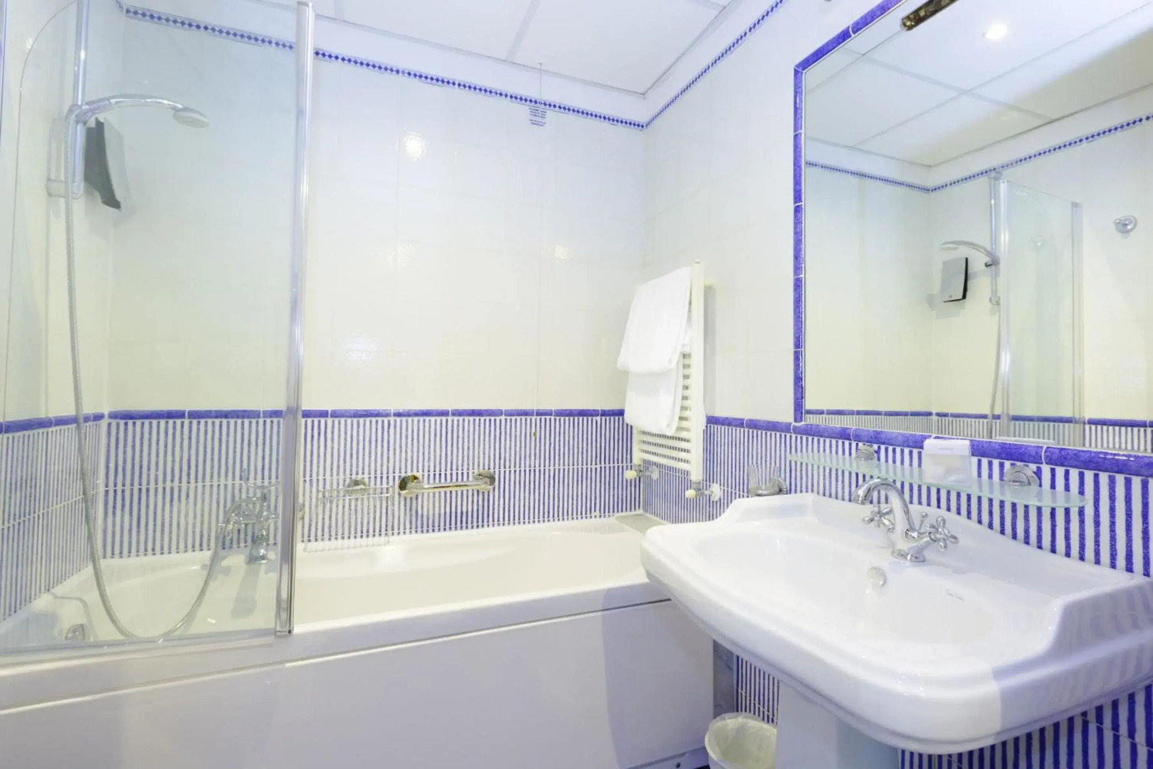 Courtyard by Marriott Paris Porte de Versailles