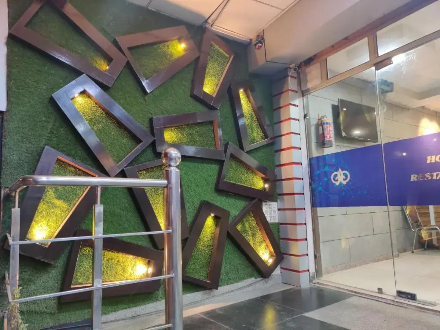 OYO 19453 Hotel Holy Basil