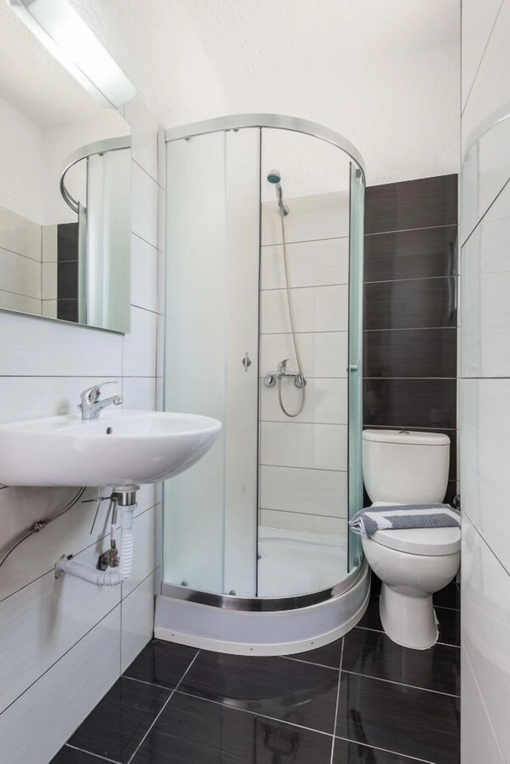 Essential Summer - Adults only